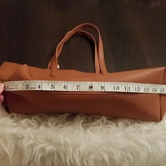 SALE 1 left!Vegan leather oversized tote - Picture 8 of 8